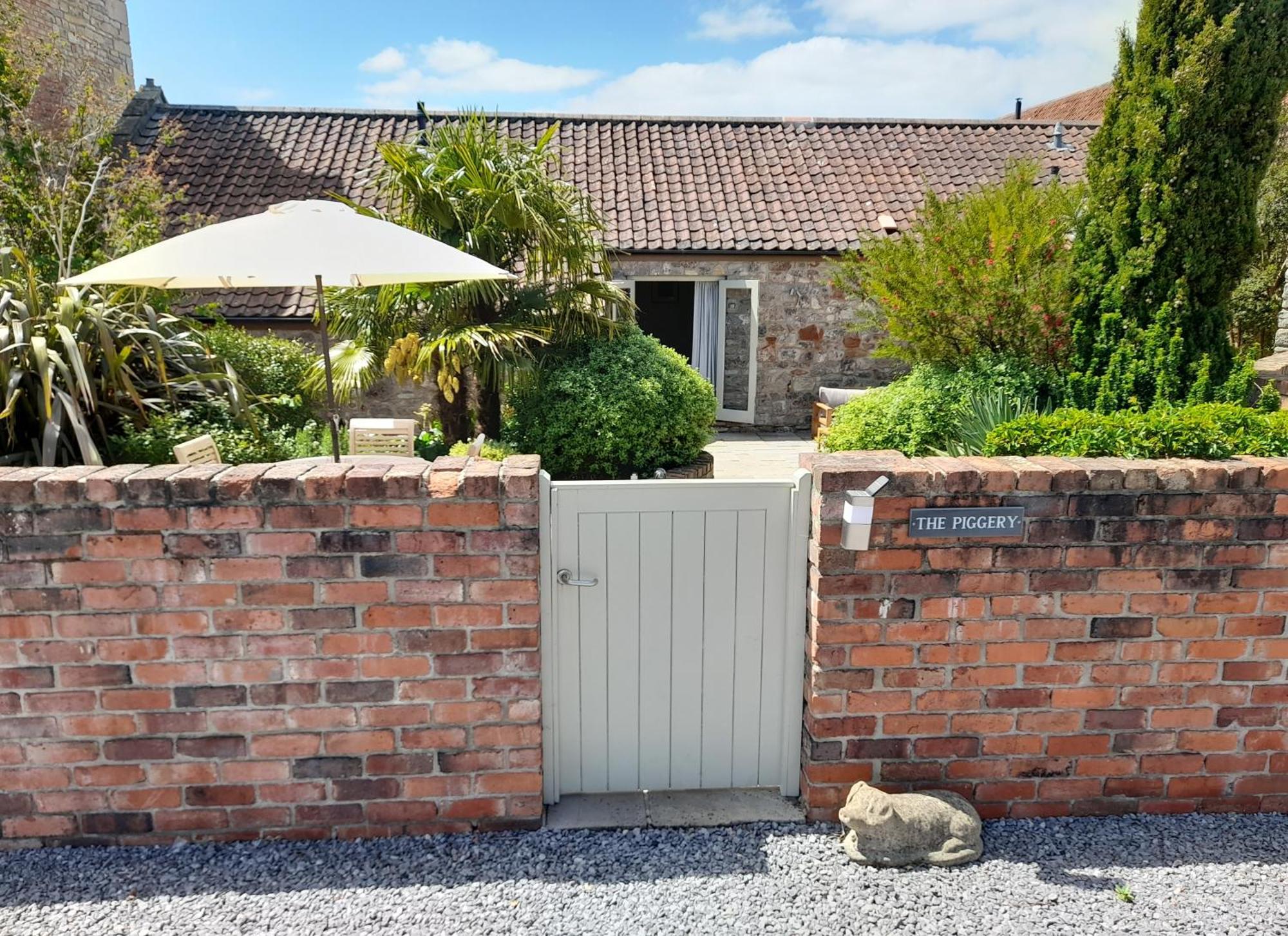 Luxury Barn Conversion Wells Luaran gambar